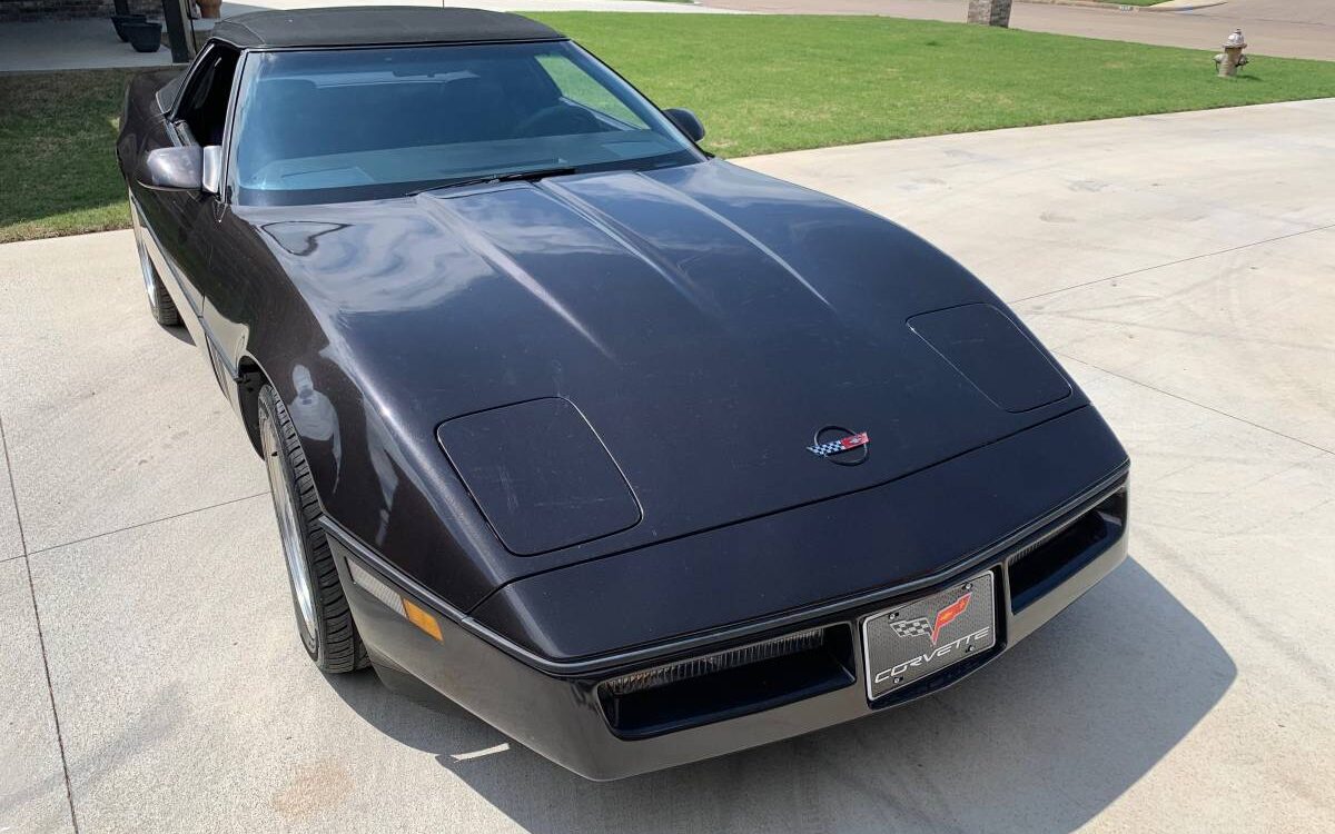 Chevrolet-Corvette-1988-3