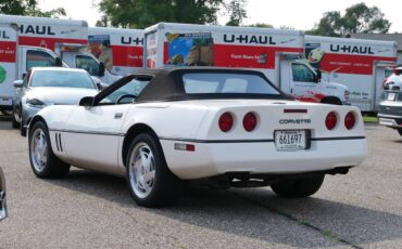 Chevrolet-Corvette-1988-4