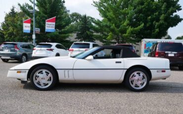 Chevrolet-Corvette-1988-5