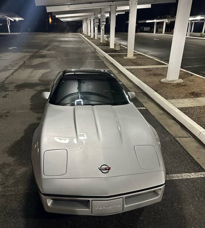 Chevrolet-Corvette-1988-6