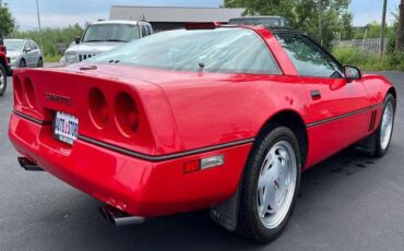 Chevrolet-Corvette-1989-8