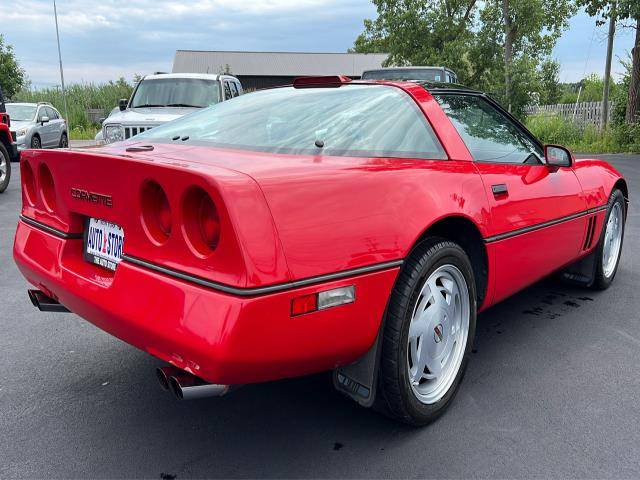 Chevrolet-Corvette-1989-8