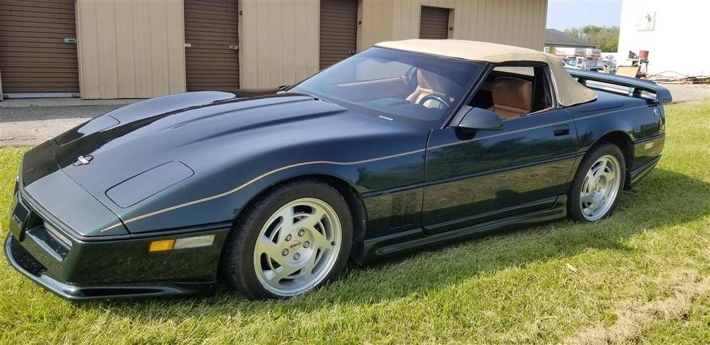 Chevrolet-Corvette-1990-13