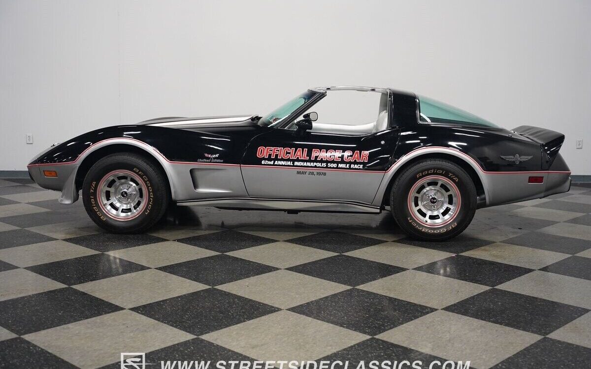 Chevrolet-Corvette-Coupe-1978-9