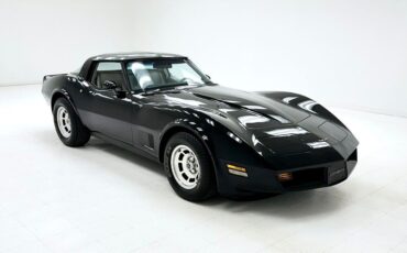 Chevrolet-Corvette-Coupe-1981-7