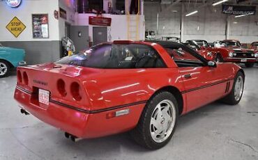 Chevrolet-Corvette-Coupe-1988-10