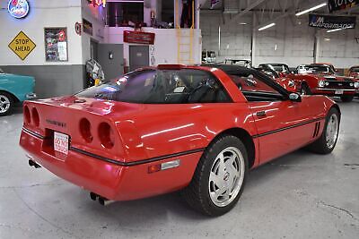 Chevrolet-Corvette-Coupe-1988-10