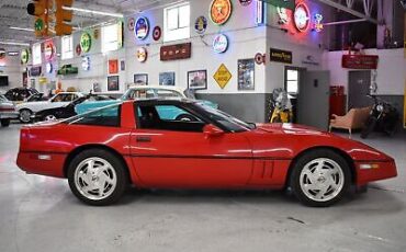 Chevrolet-Corvette-Coupe-1988-3