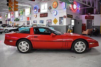 Chevrolet-Corvette-Coupe-1988-3