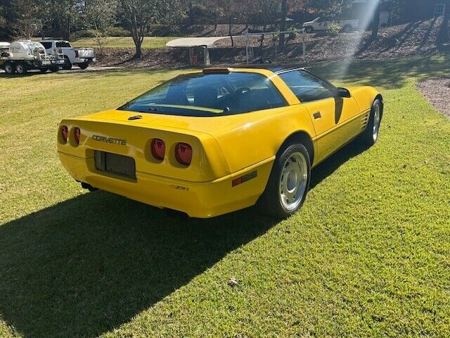 Chevrolet-Corvette-Coupe-1991-5