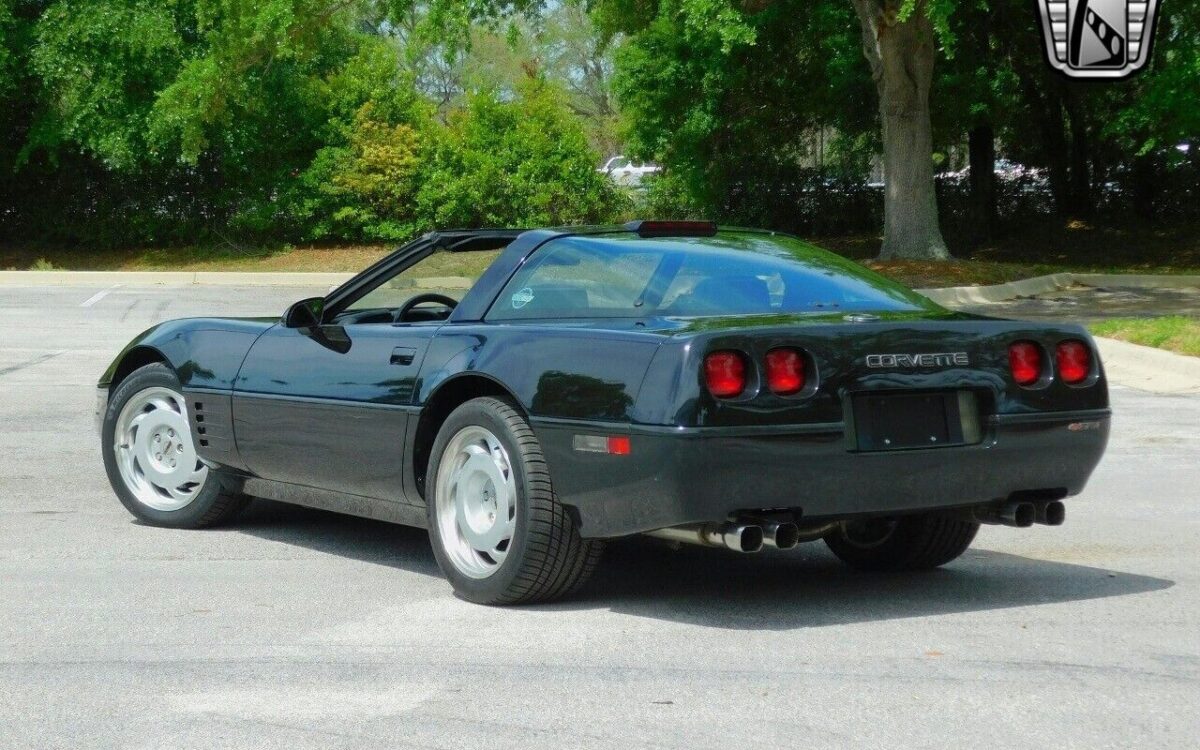 Chevrolet-Corvette-Coupe-1991-9