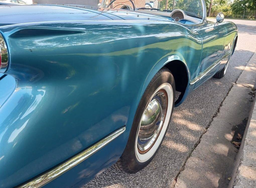 Chevrolet-Corvette-convertible-1953-2