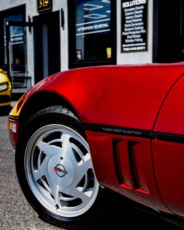 Chevrolet-Corvette-convertible-1989-2