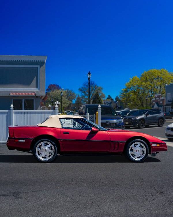 Chevrolet-Corvette-convertible-1989