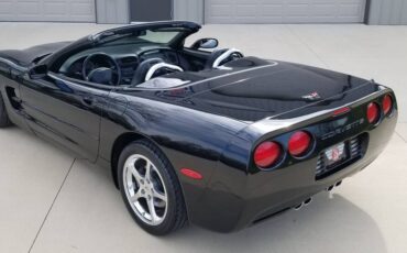 Chevrolet-Corvette-convertible-1993-1