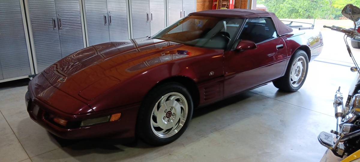 Chevrolet-Corvette-convertible-1993-15