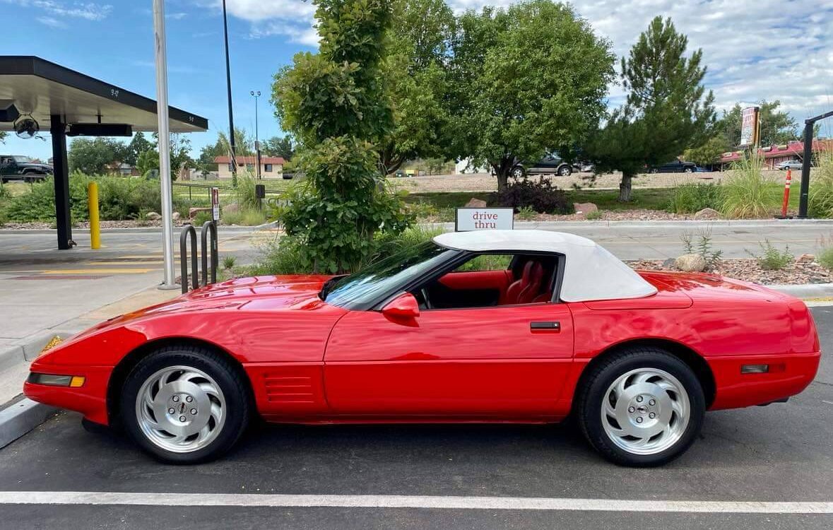 Chevrolet-Corvette-convertible-1993-22