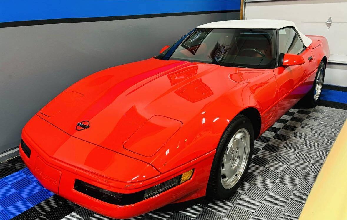 Chevrolet-Corvette-convertible-1993-3