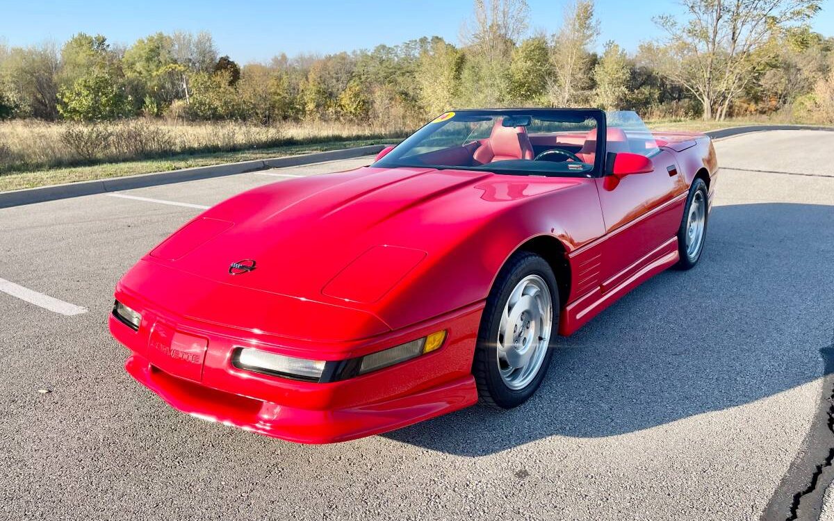 Chevrolet-Corvette-convertible-1994-1