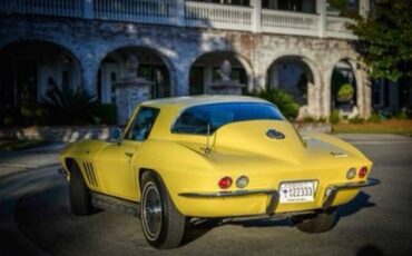 Chevrolet-Corvette-coupe-1966-2