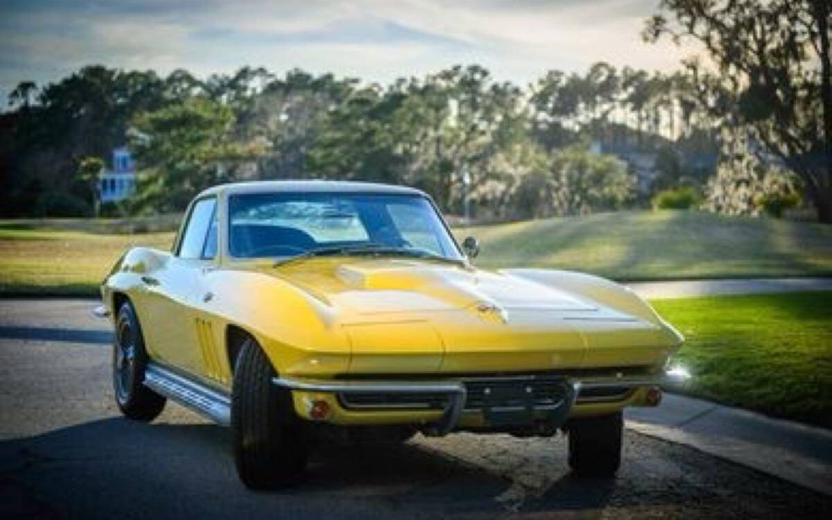 Chevrolet-Corvette-coupe-1966-6