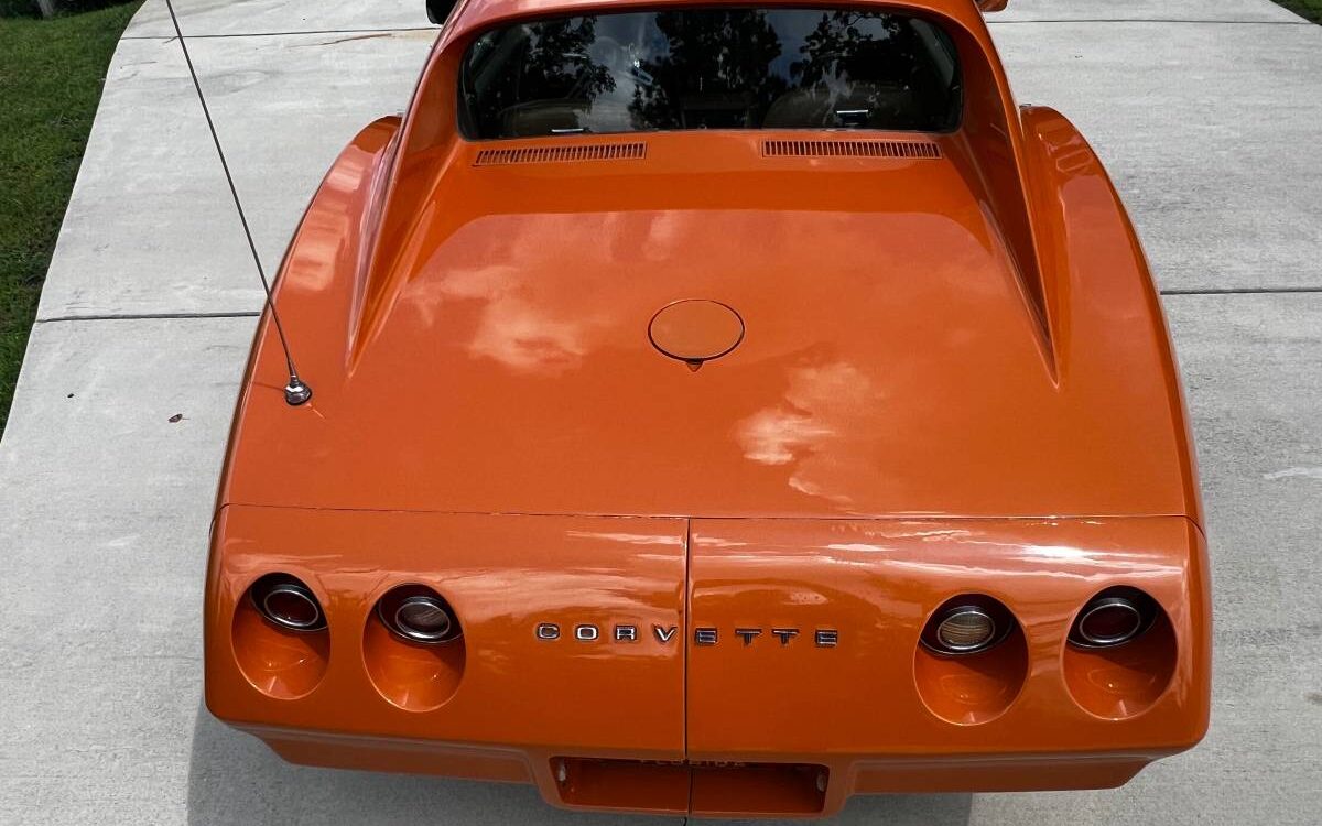 Chevrolet-Corvette-coupe-1974-17