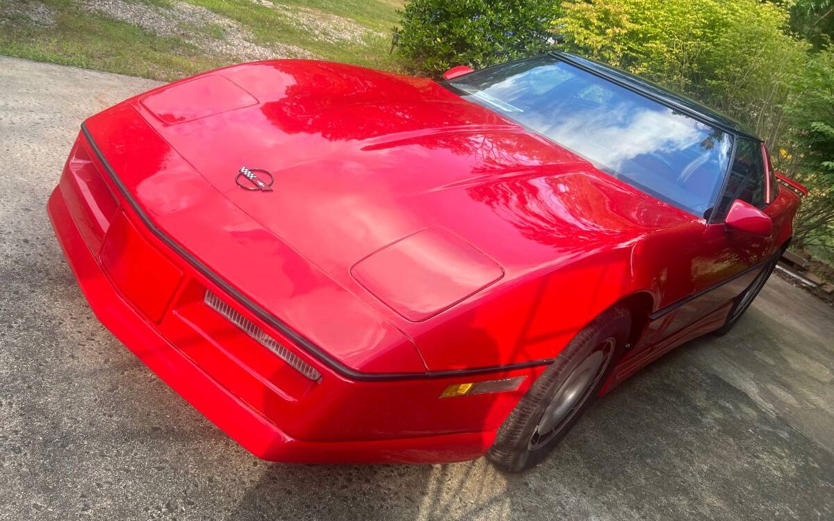 Chevrolet-Corvette-coupe-1985-5