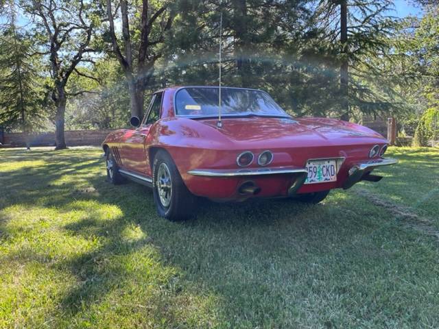 Chevrolet-Corvette-stingray-1965-13