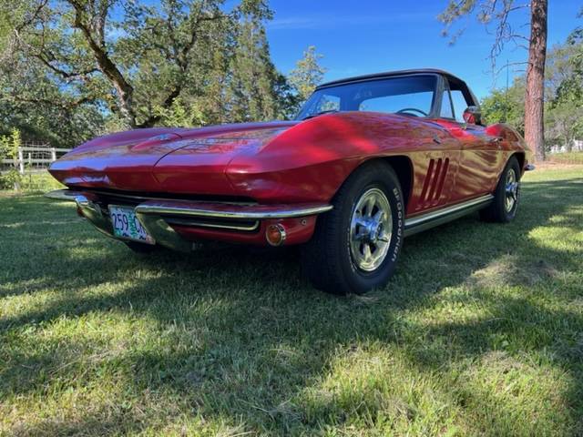 Chevrolet-Corvette-stingray-1965-14