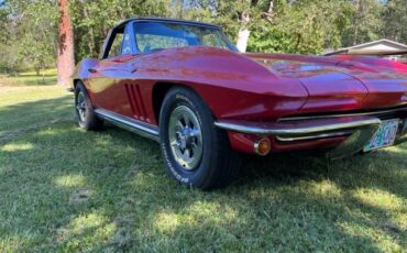 Chevrolet-Corvette-stingray-1965-2