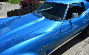 Chevrolet-Corvette-stingray-1973-5