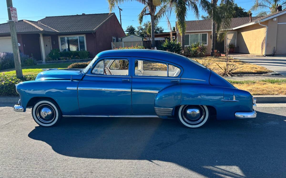 Chevrolet-Fleetline-1951