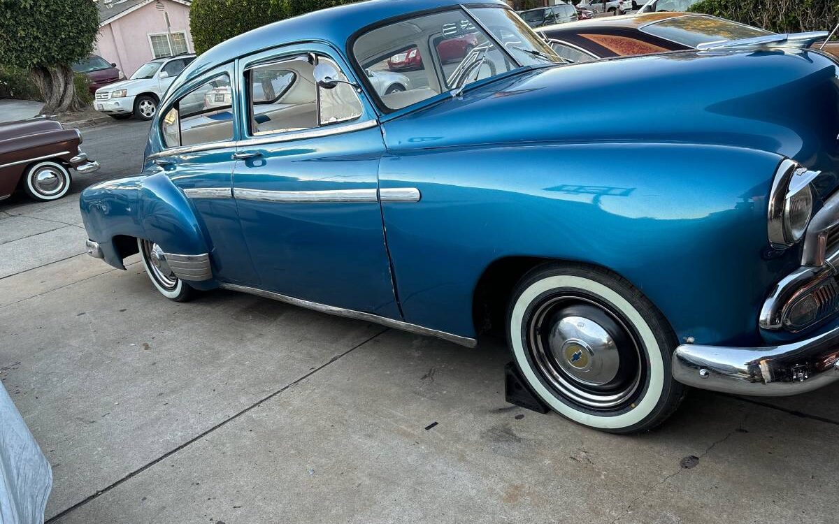 Chevrolet-Fleetline-1951-2