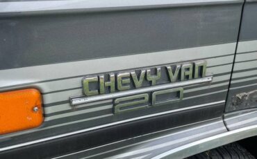 Chevrolet-G-series-34-ton-nominal-1987-12