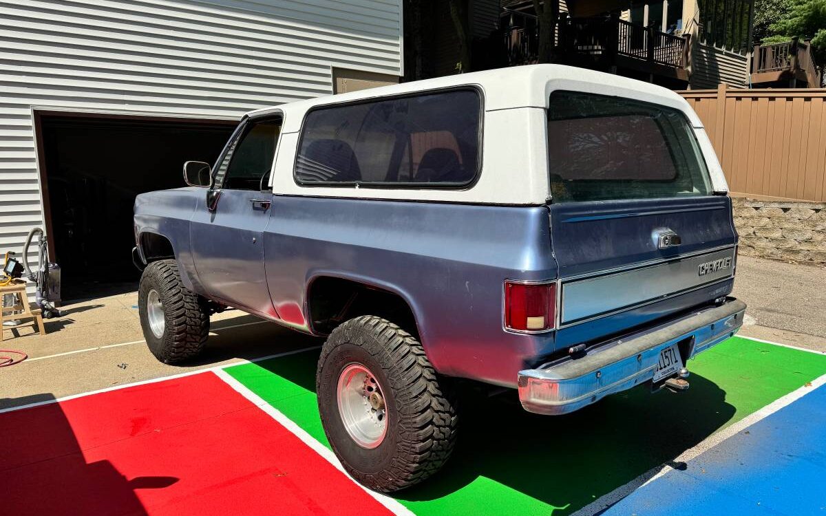 Chevrolet-K5-blazer-1975-1