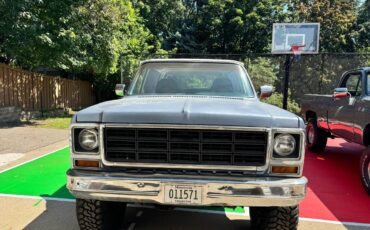 Chevrolet-K5-blazer-1975-4