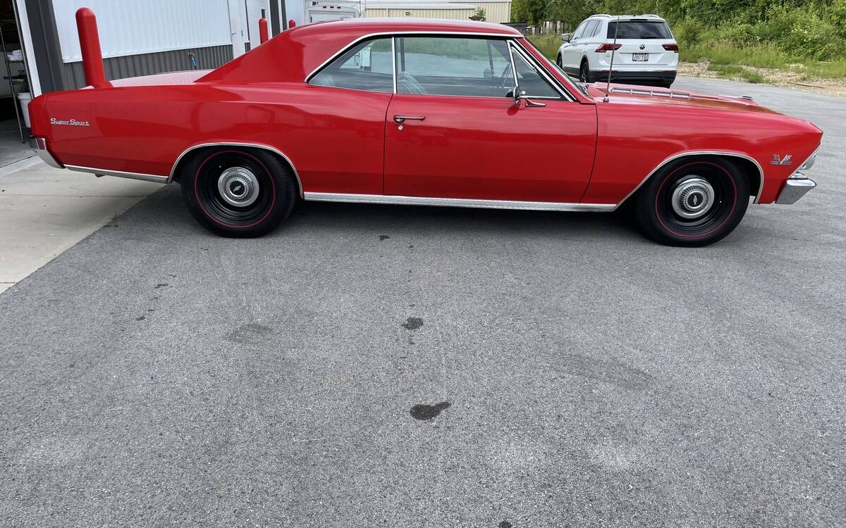 Chevrolet-Malibu-1966-22