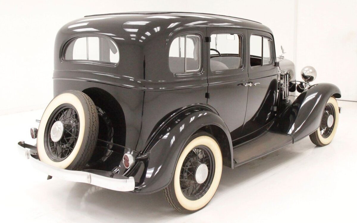 Chevrolet-Master-Berline-1933-3