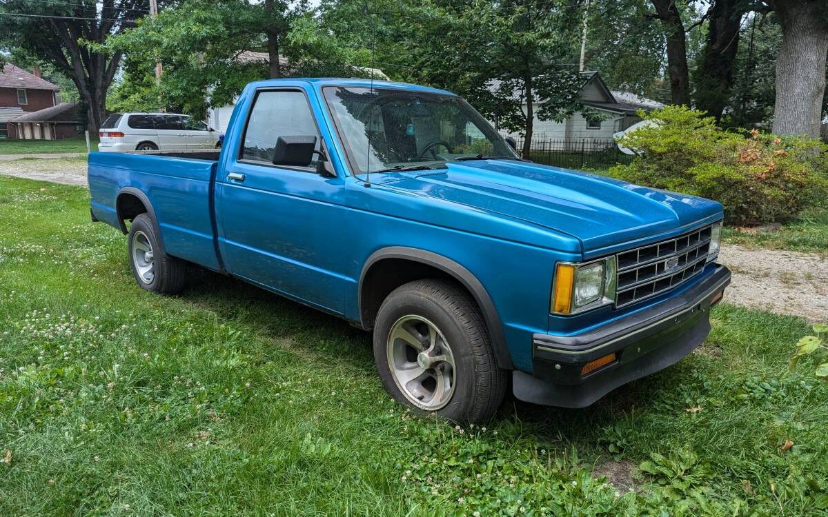 Chevrolet-S10-pickup-1988