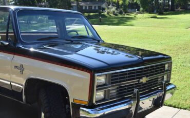 Chevrolet-Silverado-c10-1984-2