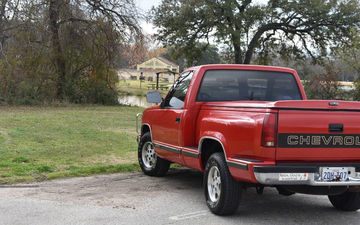 Chevrolet-Silverado-pickup-1989-4