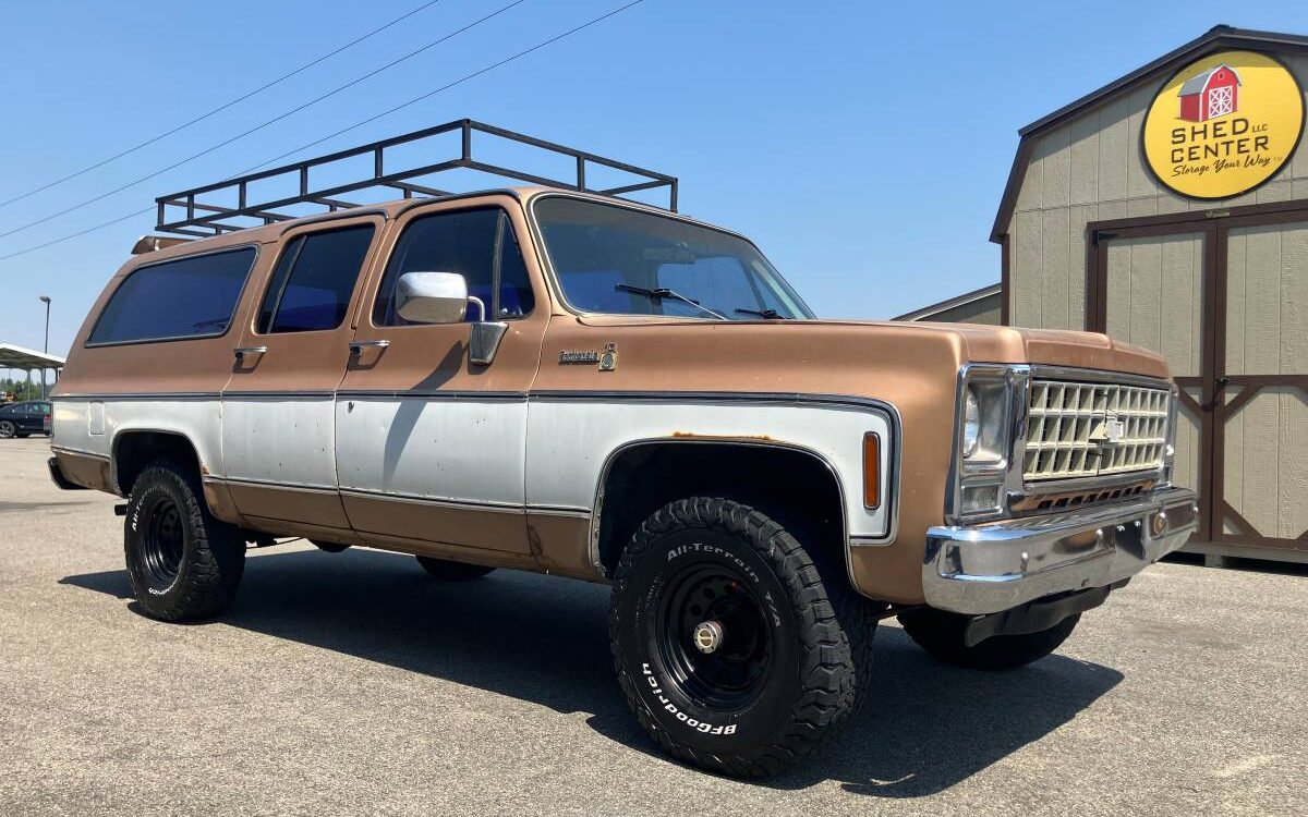 Chevrolet-Suburban-1980-3