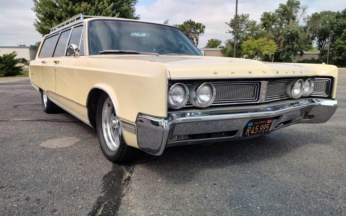 Chrysler-Station-Wagon-Break-1967-2