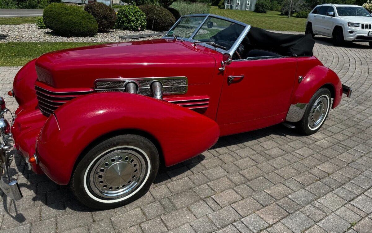 Cord-810-Cabriolet-1967-4