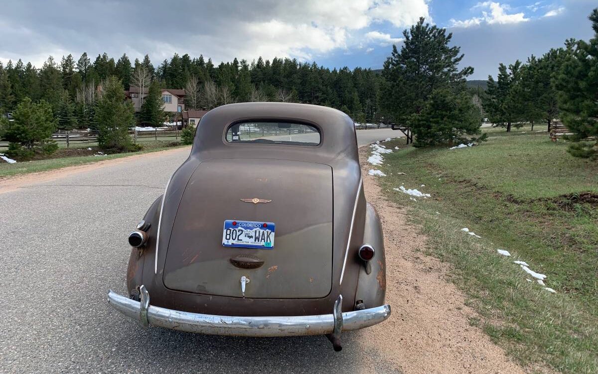 Dodge-Coupe-1937-18