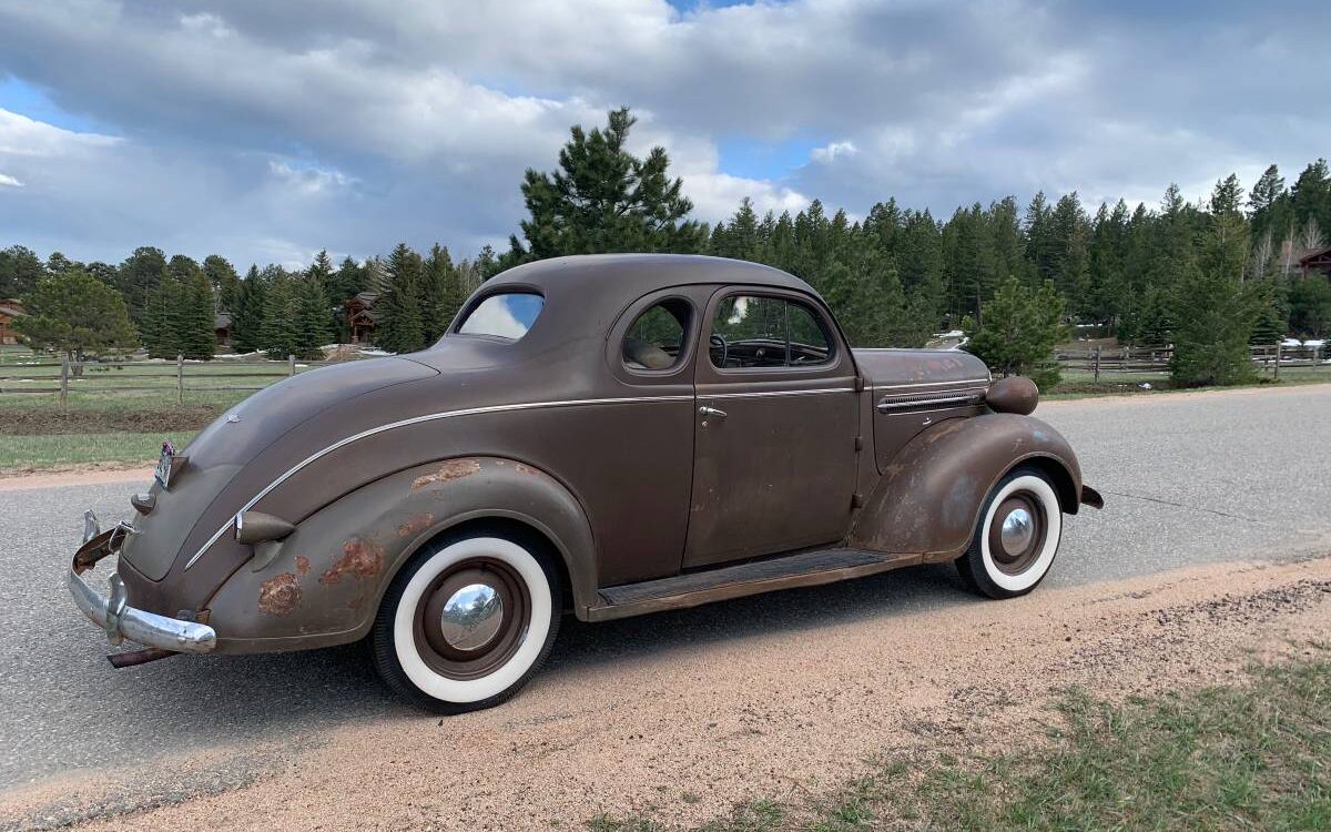 Dodge-Coupe-1937-19