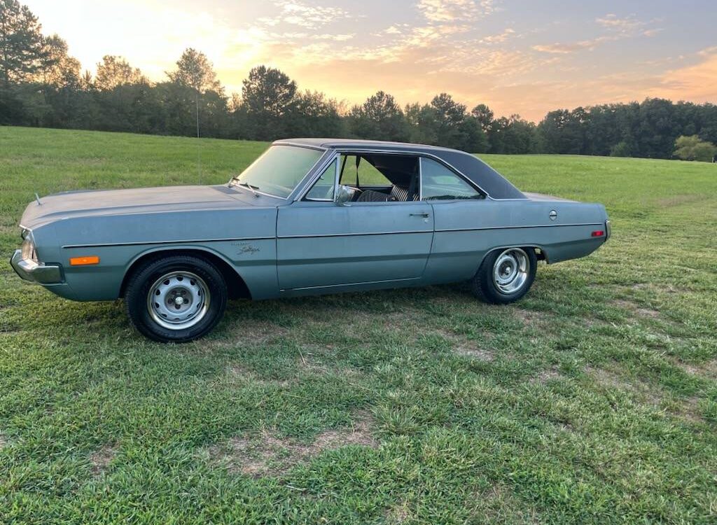 Dodge-Dart-swinger-1972-7