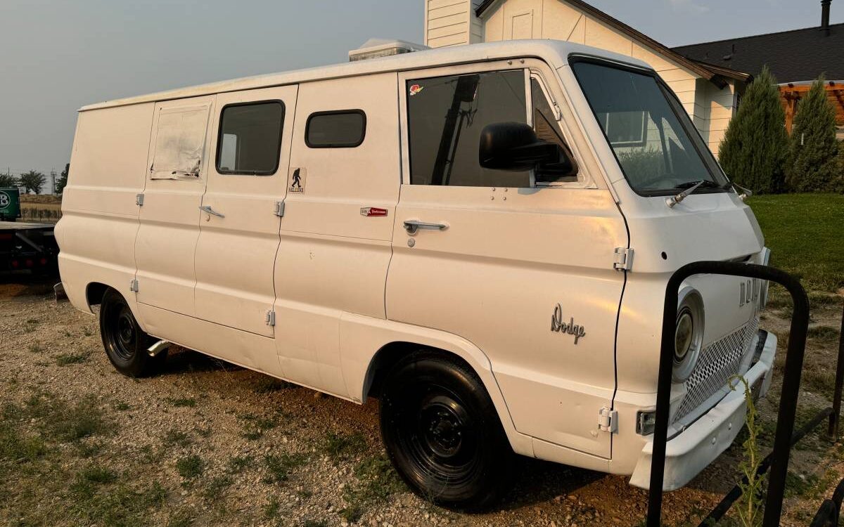 Dodge-Van-1969-1