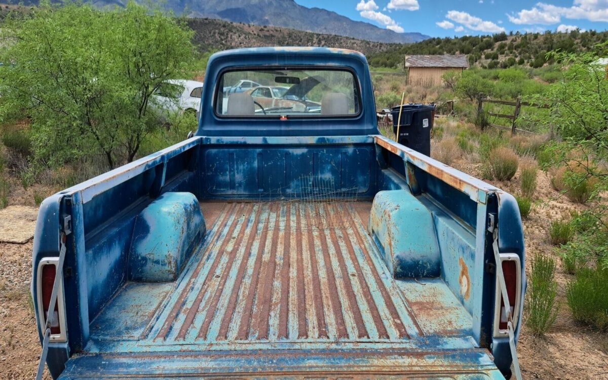 Ford-12-Ton-Pickup-1968-13