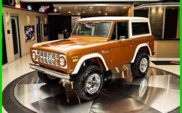 Ford Bronco  year1}